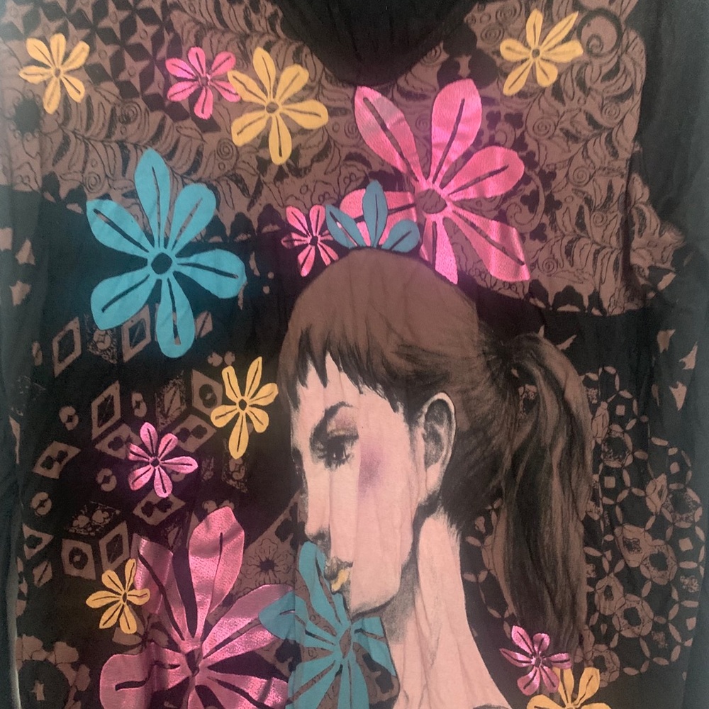 💐 3/$30 Hippee Hoodie NWOT - Picture 2 of 4